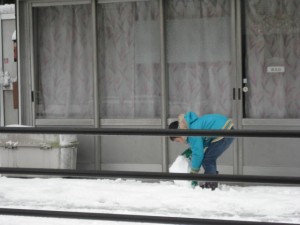 雪だるまと子供